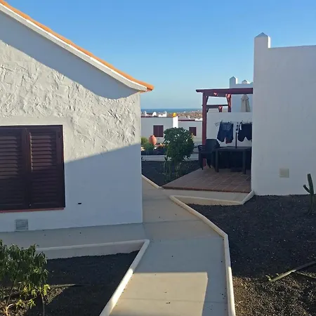Апартаменты Cozy In A Quiet Residential Area *